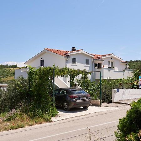 Guesthouse Aria Трогир Экстерьер фото